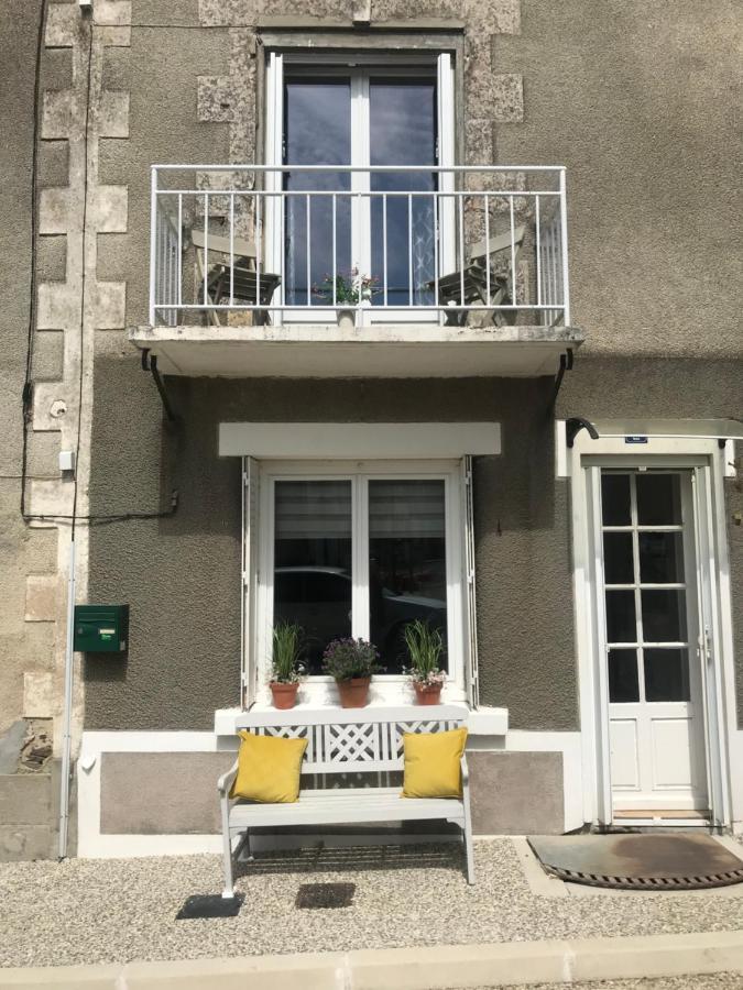 Vila Le Petit Maison Montembœuf Exteriér fotografie