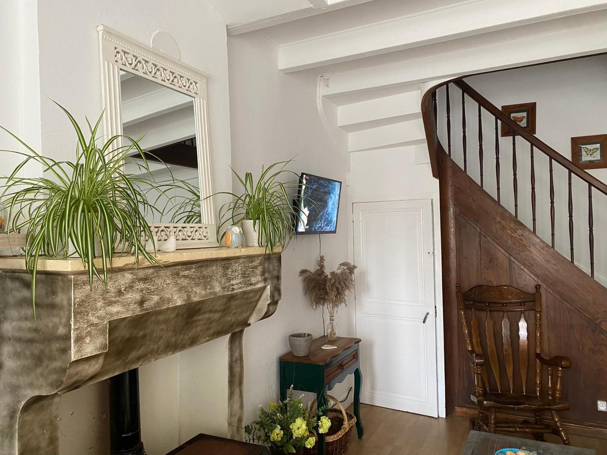 Vila Le Petit Maison Montembœuf Exteriér fotografie
